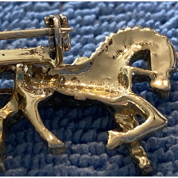 Vintage Brooch/pin Courting Couple Horse Sleigh Signed Gerrys Gold Tone - Picture 12 of 12
